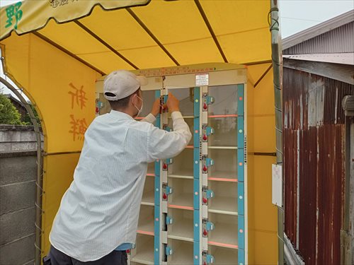ラッピング自販機設置 まかせて安心!秀中 静岡